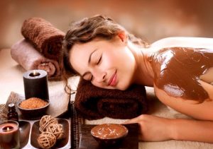 lam-dep-tam-trang-voi-bot-ca-phe-sach